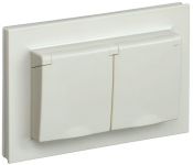 Розетка 2-м СП BRITE РСбш12-3-44-БрКр 16А в сборе IP44 с крышкой беж. IEK BR-R26-16-44-K10-F Розетка 2-м СП BRITE РСбш12-3-44-БрКр 16А в сборе IP44 с крышкой беж. IEK BR-R26-16-44-K10-F